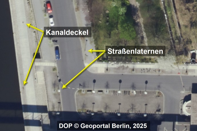 Kanaldeckel- und Straßenlaternen im Digitalen Orthophoto des Geoportals Berlinc (Darstellung: Andreas Schmitt) Kanaldeckel- und Straßenlaternen im Digitalen Orthophoto des Geoportals Berlinc