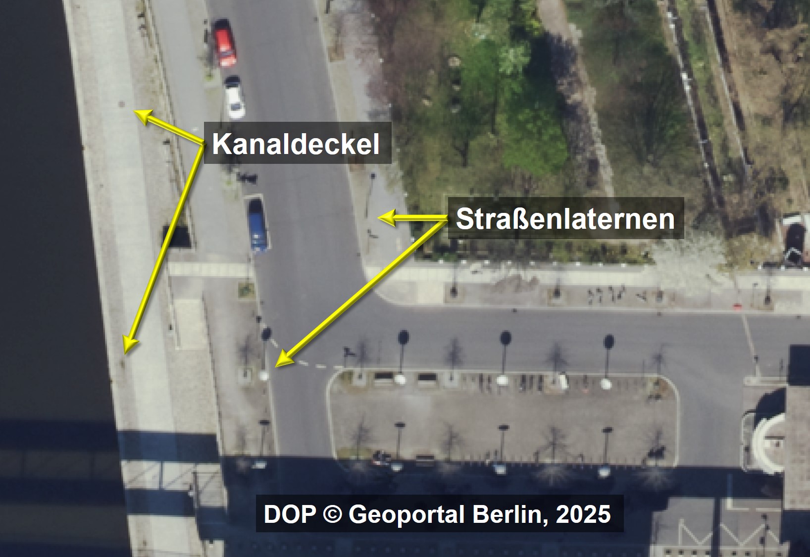 Kanaldeckel- und Straßenlaternen im Digitalen Orthophoto des Geoportals Berlinc