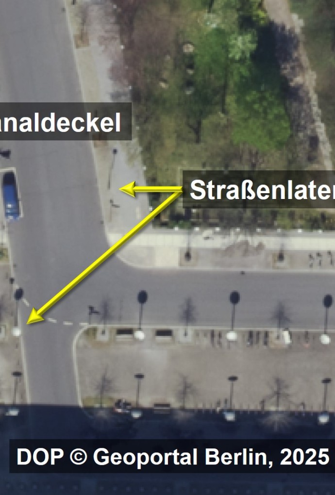 Kanaldeckel- und Straßenlaternen im Digitalen Orthophoto des Geoportals Berlinc