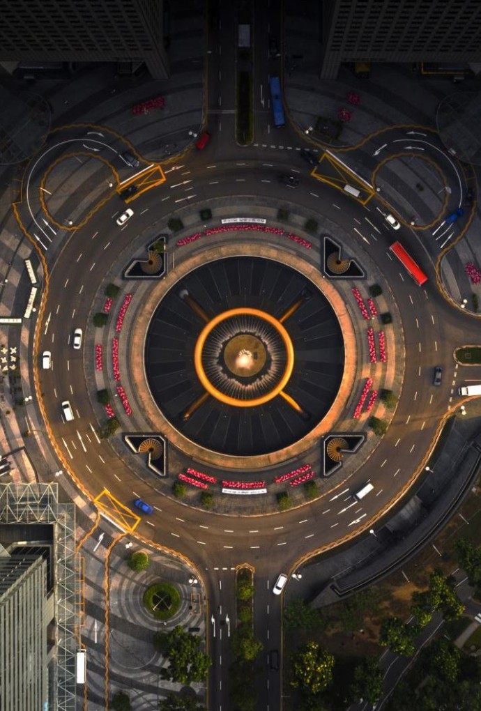 Luftbild Kreisverkehr bei Nacht
