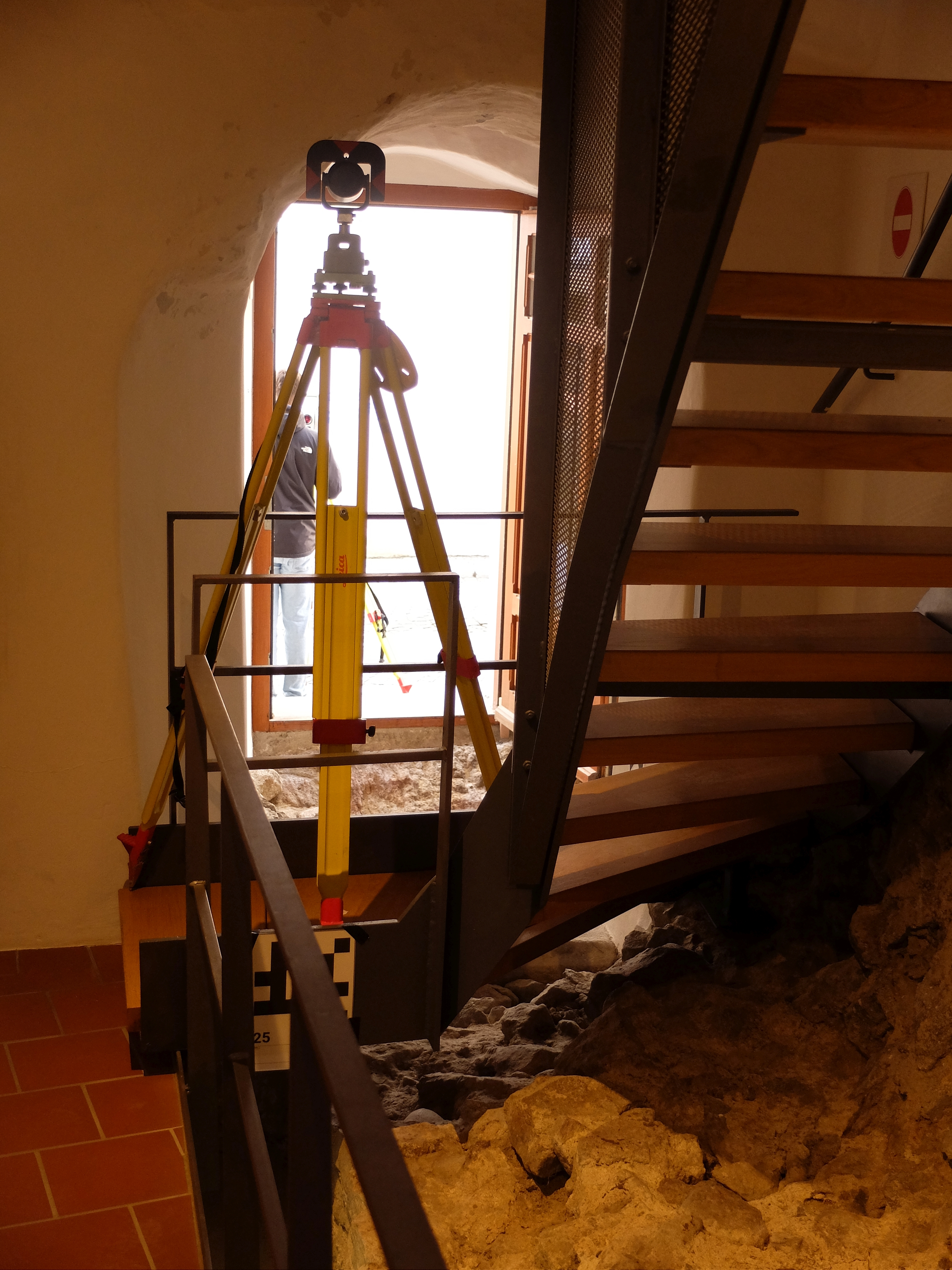 Reflektor im Treppenhaus
