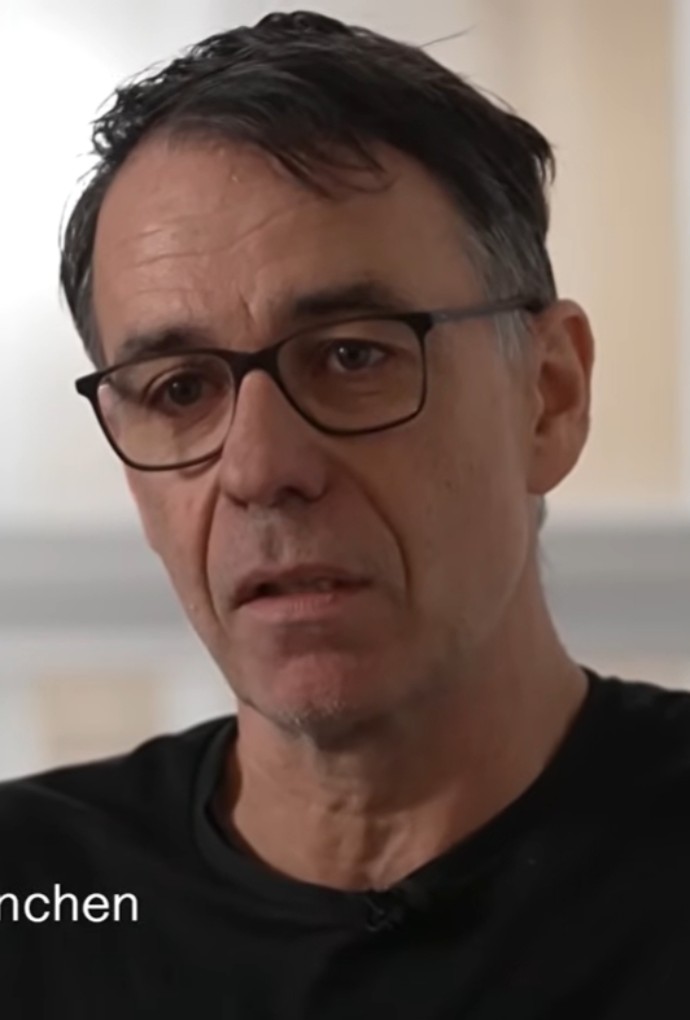 Portraitbild Wilfried Hagg