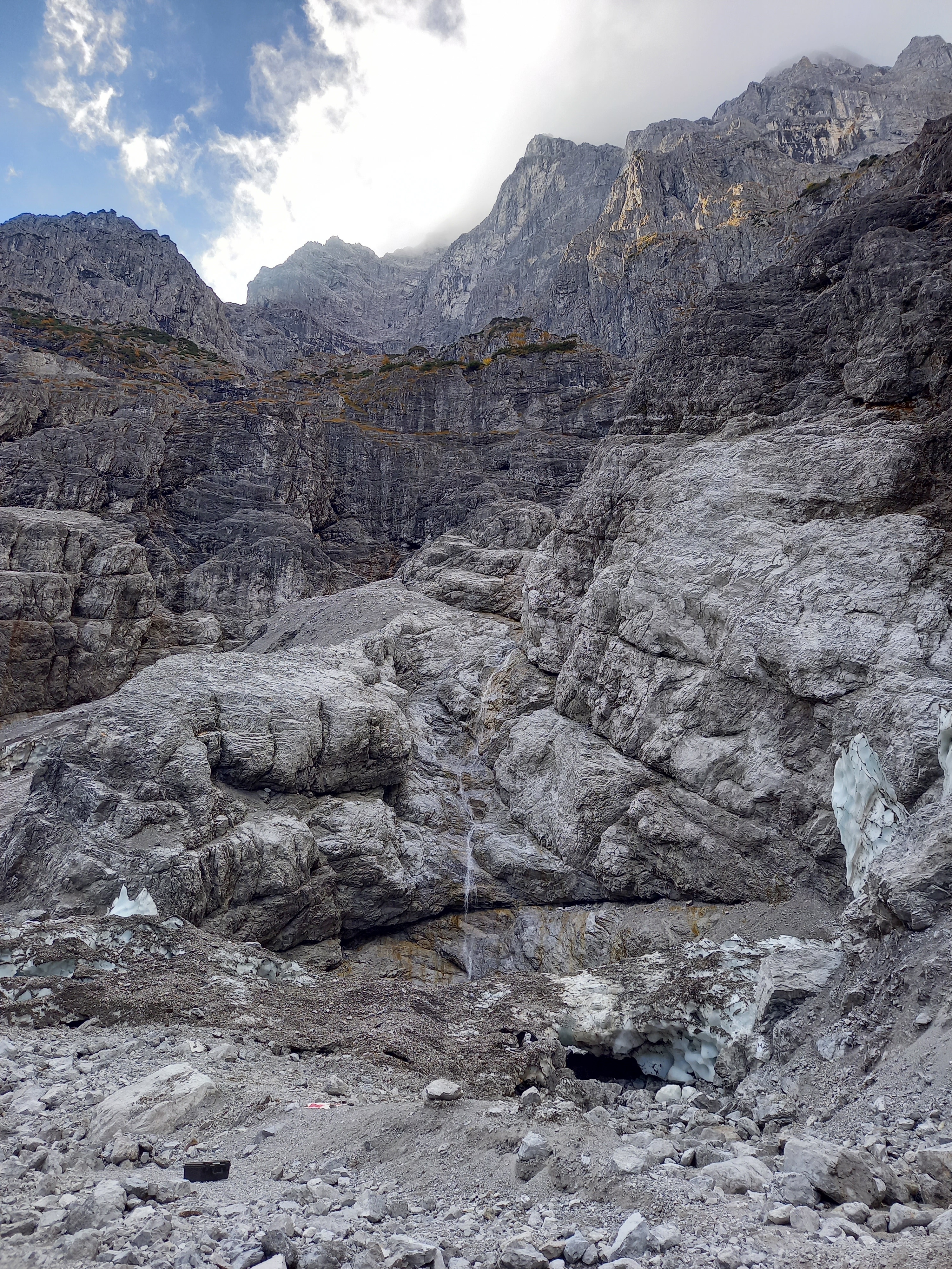 Die Reste der Eiskapelle (Foto: Jens Czaja) Geländefoto