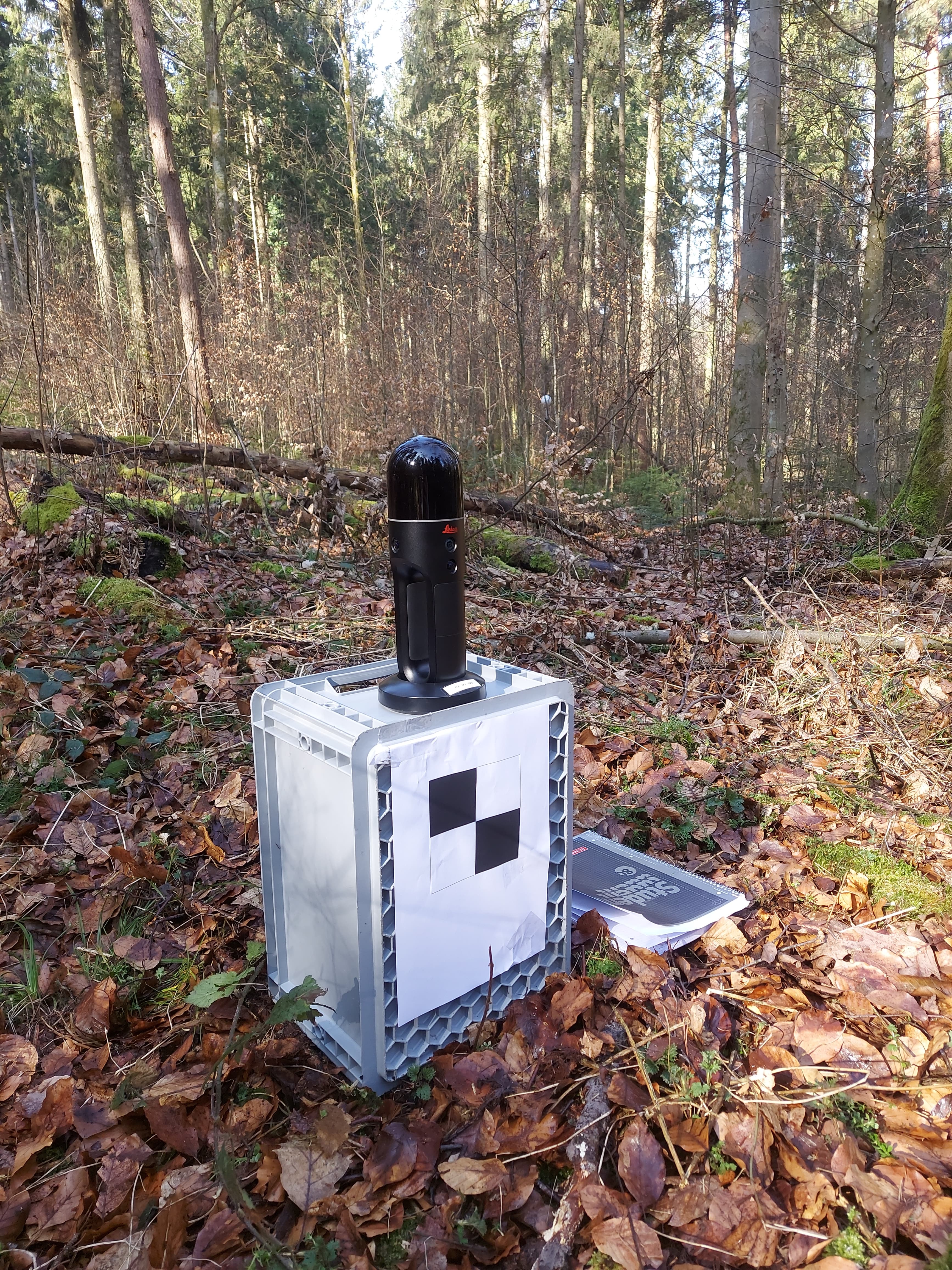 Foto Scanner im Wald