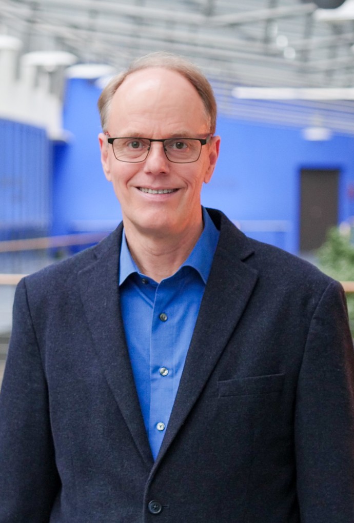 Portrait Prof. Dr. Klaus Pischeltsrieder