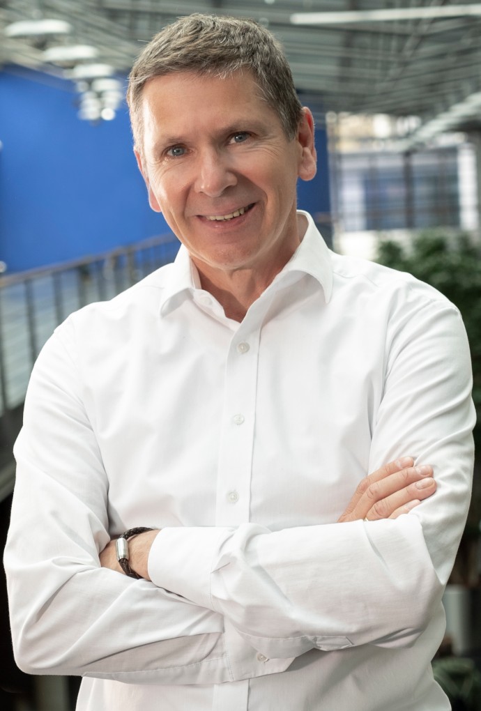 Portrait Prof. Dr. Bernd Schulz