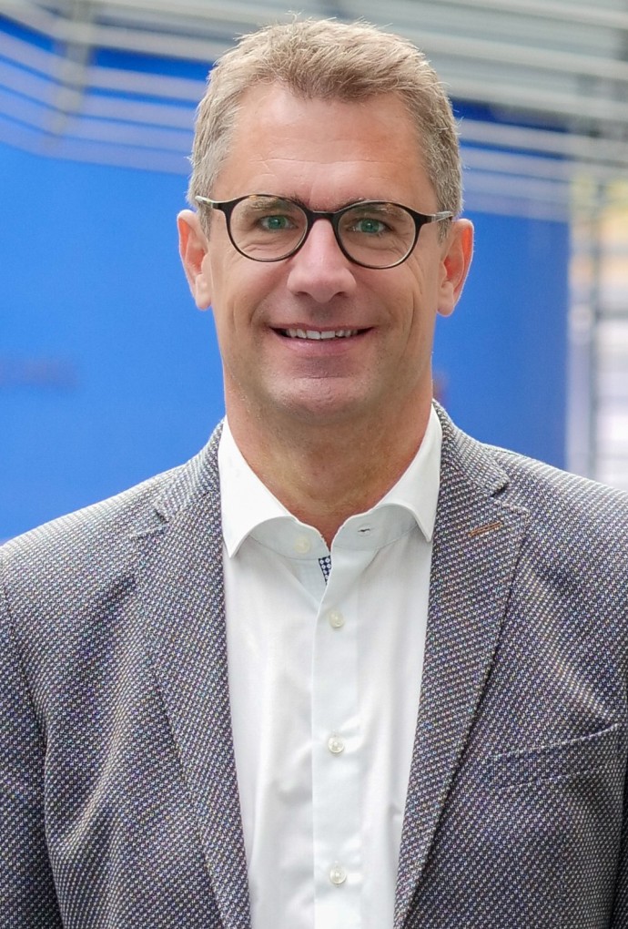 Portrait Prof. Dr. Andreas Englbrecht
