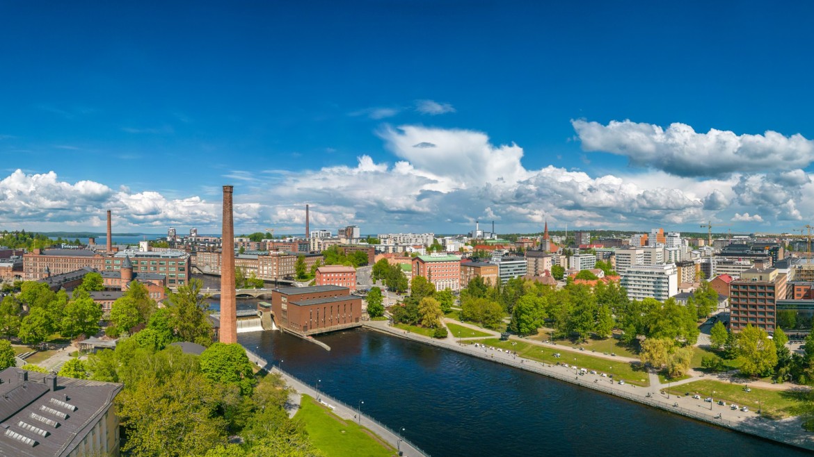 Aussicht auf den Fluss Tammerkoski in Tampere, Finnland