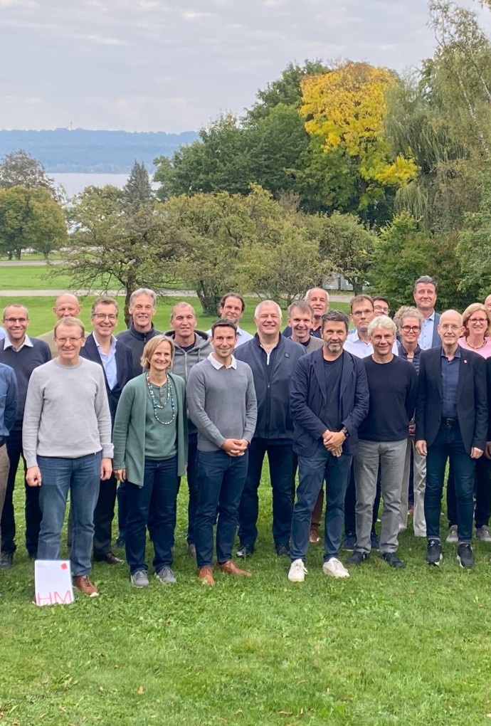 Klausurtagung Professor:innen WING im Tagungszentrum Riederau (Foto: Doris Konrad/Tagungszentrum Riederau) Gruppenbild - Klausurtagung Professor:innen WING im Tagungszentrum Riederau