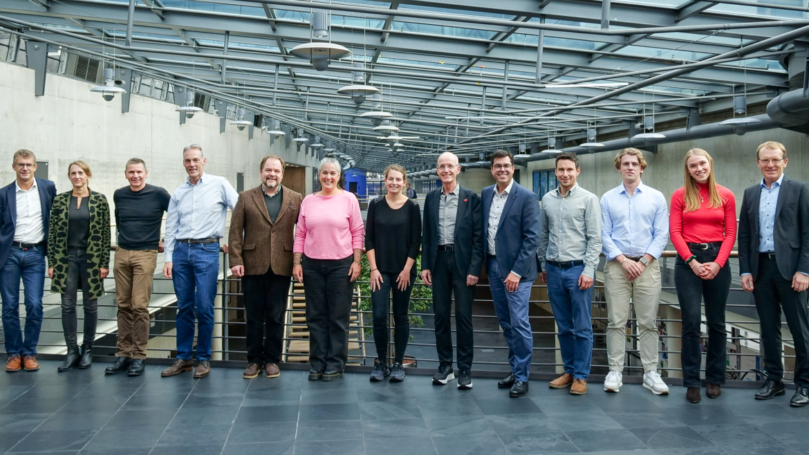 Neu gewählter Fakultätsrats HM.WING - WS 25/26 (Foto: Paul Zenner) Neu gewählter Fakultätsrats HM.WING - WS 25/26