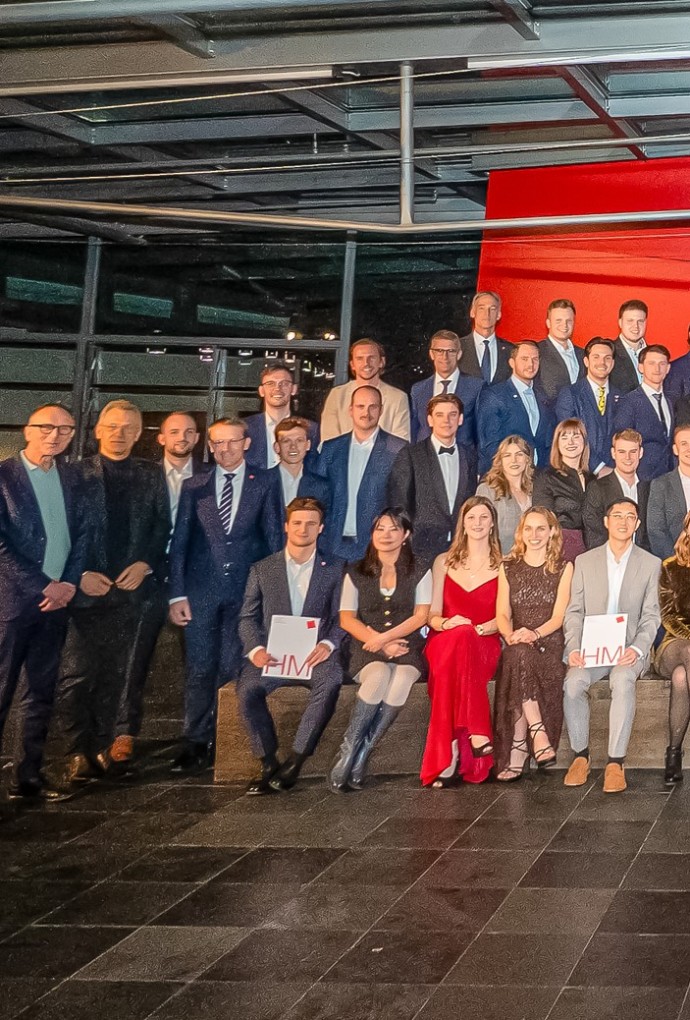 Absolventenverabschiedung Gruppenbild WS 25/26