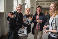 Studierende auf dem MUT (Foto: Sandra Sommerkamp)