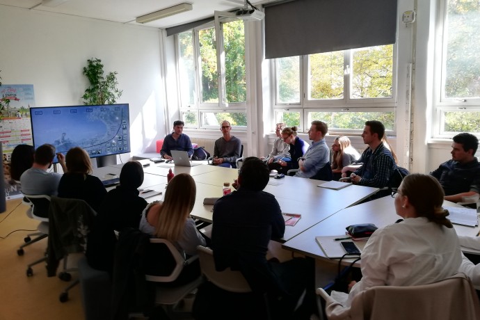 Projektbriefing durch ROKIN im Inkubator des SCE