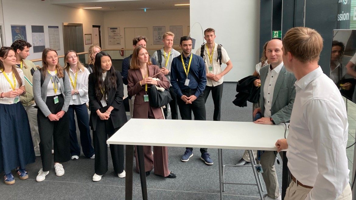 Cooperation Project of Airbus Helicopters with Master Marketing Students from HMBS