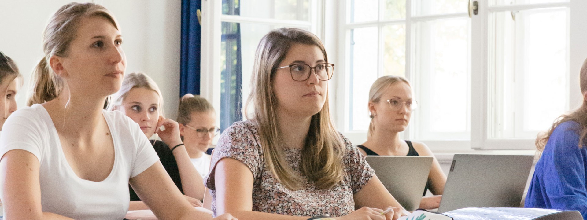 Symbolbild Fakultät 11 angewandte Sozialwissenschaften der Hochschule München