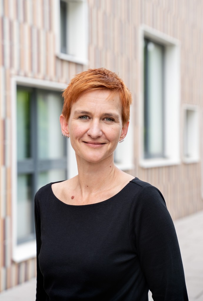 Portrait von Frau Prof. Dr. Nicole Brandstetter