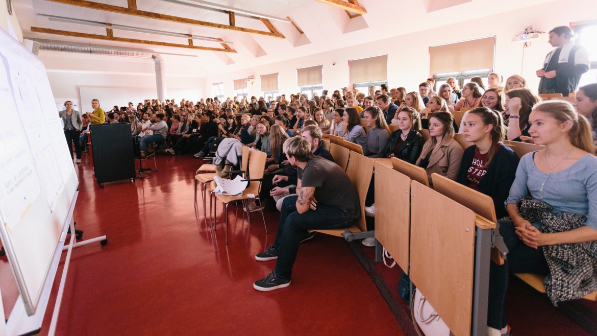 Orientierungstage (Foto: Marco Gierschewski) Begrüßung der Studierenden