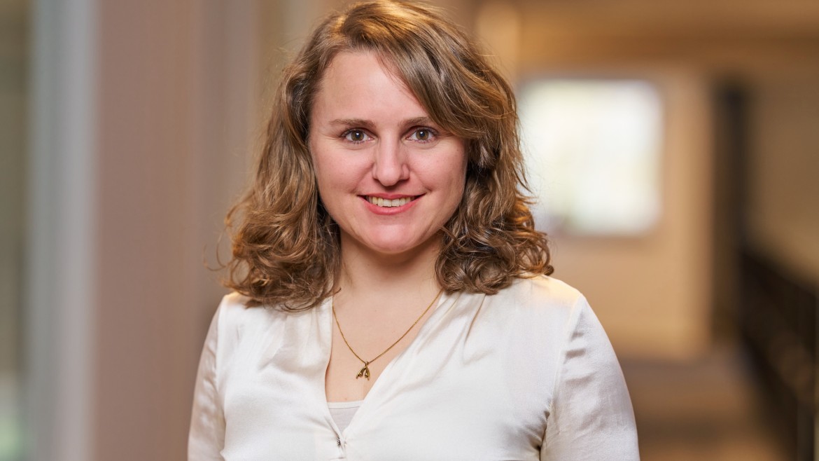 Eva Sturm, wissenschaftliche Mitarbeiterin im Forschungsprojekt New Work im Tourismus an der Fakultät für Tourismus. 